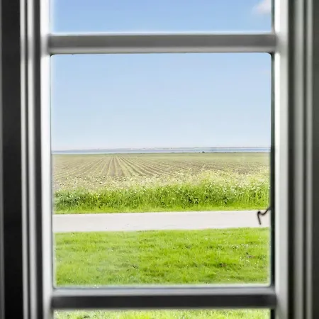 Gorgeous In With Wifi *